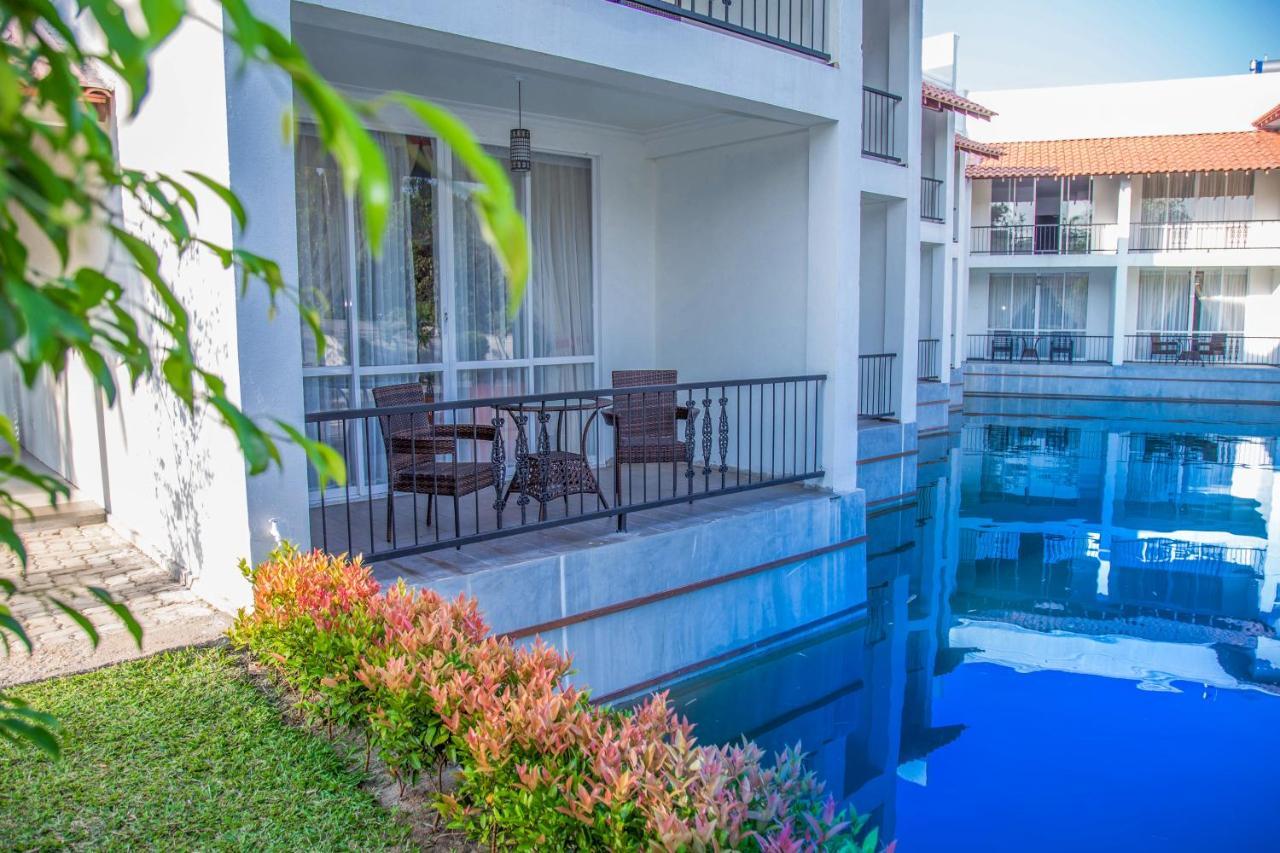 The Covanro Airport Hotel - Katunayake Gampaha Extérieur photo