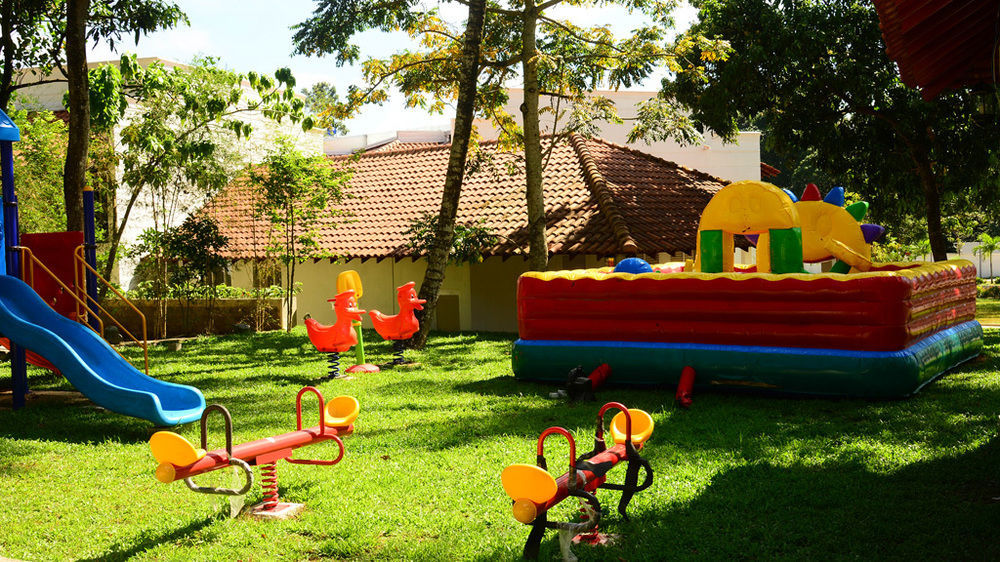 The Covanro Airport Hotel - Katunayake Gampaha Extérieur photo