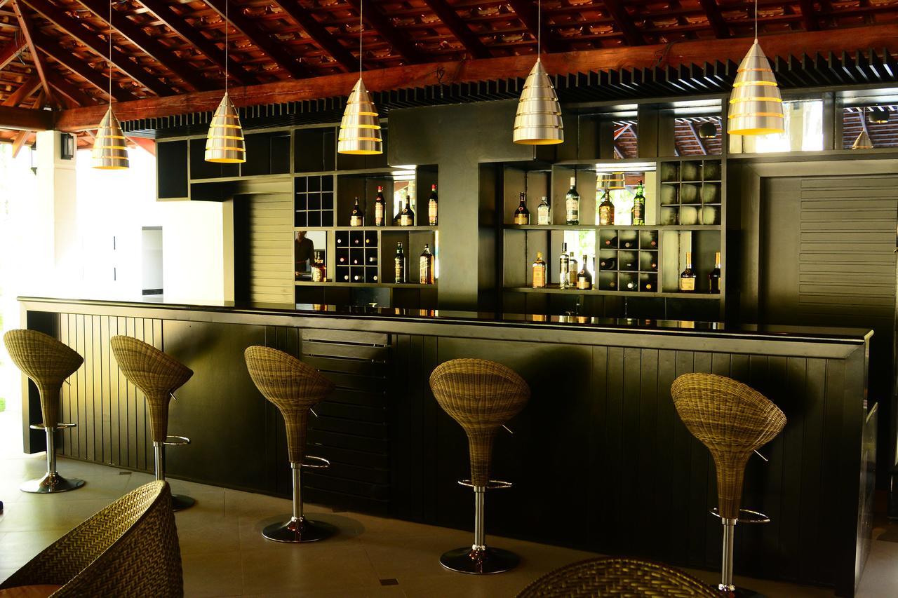 The Covanro Airport Hotel - Katunayake Gampaha Extérieur photo