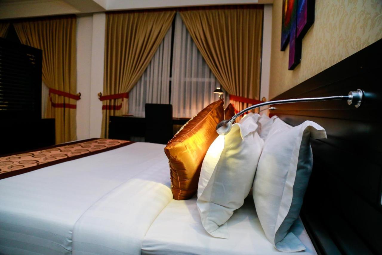 The Covanro Airport Hotel - Katunayake Gampaha Extérieur photo