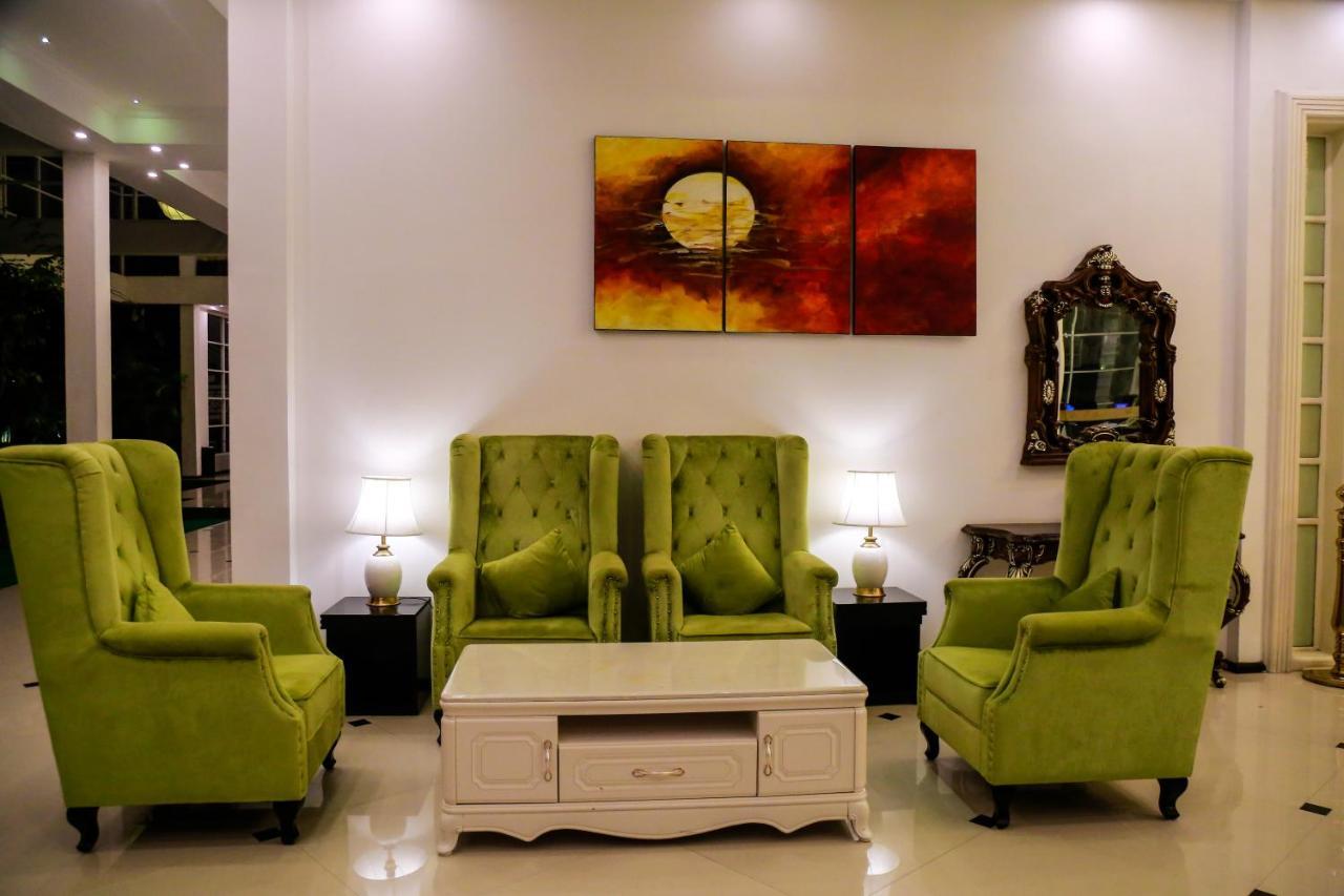 The Covanro Airport Hotel - Katunayake Gampaha Extérieur photo